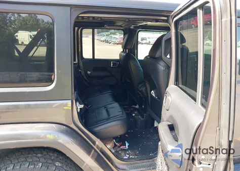 2018 Jeep Wrangler Unlimited Sahara 4X4 из США, поврежденный, VIN 1C4HJXEG1JW159817